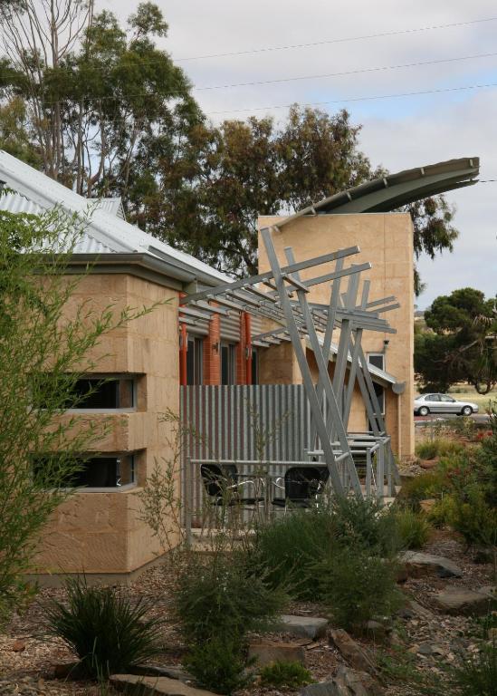 Strath Motel Strathalbyn Exterior photo